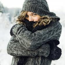 لماذا تصطك أسناننا من البرد؟