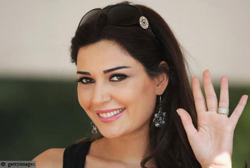 شاهد سيرين عبد النّور: لا أستبعد خيانة زوجي