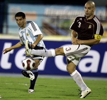 مونديال 2010 : الارجنتين تفوز على فنزويلا 2 - صفر