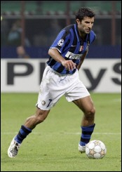 فيغو سيغيب عن الملاعب حتى مطلع 2008. 