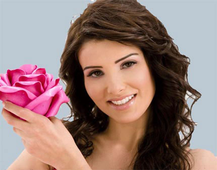 صوفيا المريخ تعتزل الغناء بعد زواجها - صور