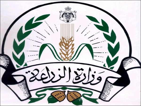 عمال مياومة يهددون بالإضراب عن الطعام