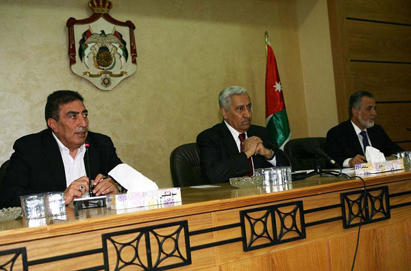 النسور يجتمع بكتلة المستقبل