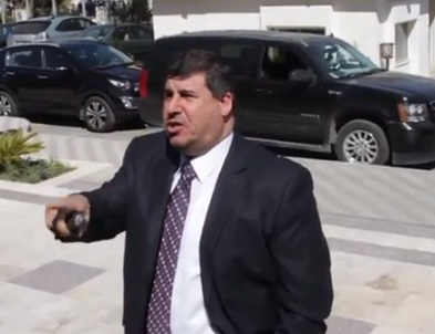 السعود يصف الحكومة بـ الابر الصينية