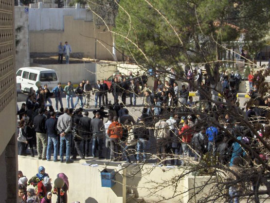 3 اصابات بمشاجرة في كلية عمان