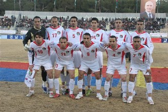 المنتخب الوطني لكرة القدم يباشر تحضيراته لبطولة غرب اسيا