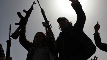 هجمات مسلحة على موقع للجيش ومركز للشرطة في ليبيا 
