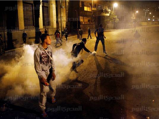 اشتباكات بين الاخوان وبلاك بلوك وسط القاهرة