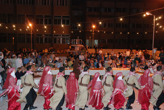 عشاء شعبي للطلبة الوافدين باليرموك