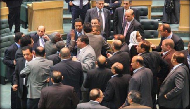 شتائم تحت القبة ووزير الثقافة يهدد وجودة يتحدث عن أخطاء
