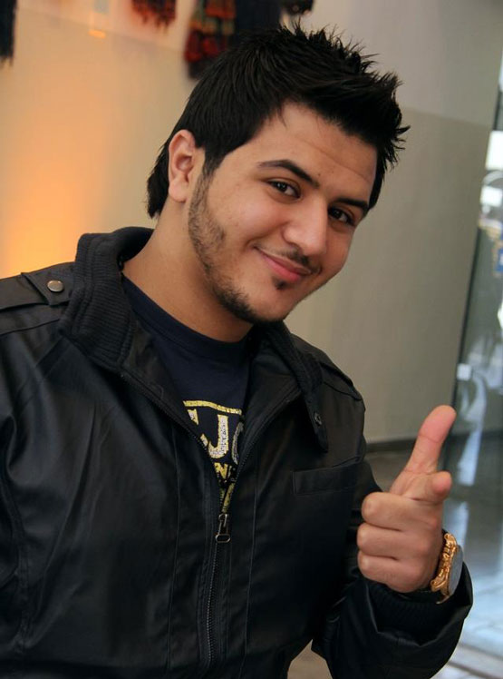 هل يبتعد يوسف عرفات عن الغناء  .. !!!!