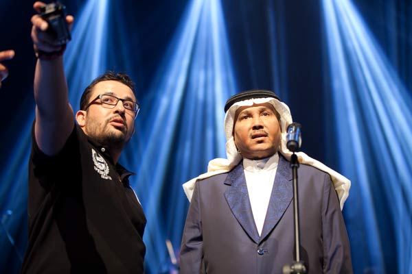 محمد عبده يصوّر أربعة أغنيات