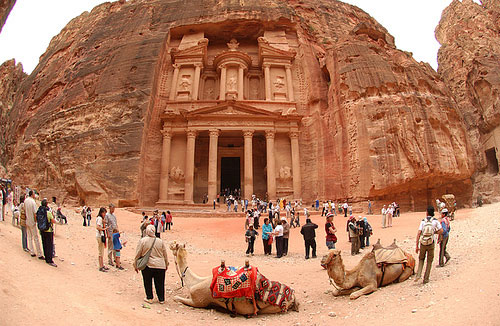 54717 زائرا للبترا الشهر الماضي 