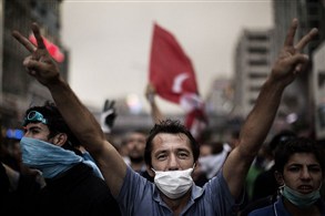 اردوغان لناخبيه: يجب تلقين المتظاهرين درساً!