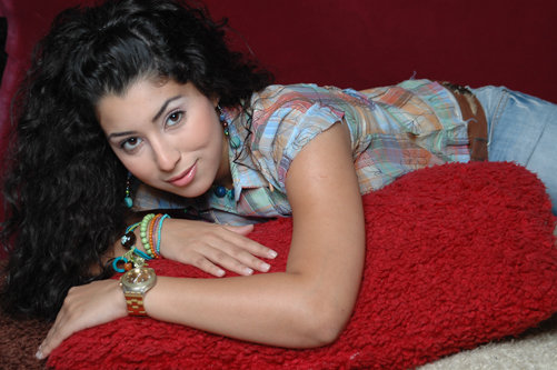 ما حقيقة خبر إحتراق سيارة الفنانة آيتن عامر؟ 