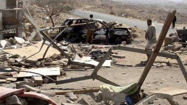 قتيلان و11 اصابة بانفجار انتحاري في اليمن