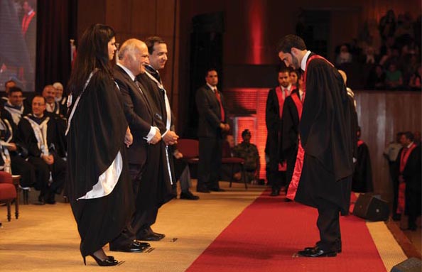 الحسن يرعى حفل تخريج  طلبة جامعة سمية 