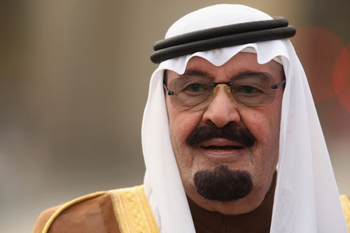 اقتصاديون سعوديون : تغيير موعد العطلة مفيد للاقتصاد الوطني