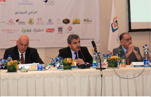    اقتصاديون: الطاقة والتمويل والمنافسة أبرز تحديات الصناعة الوطنية  