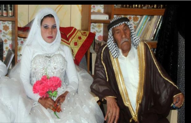 ماذا قال عراقي تسعيني ارتبط بعشرينية مؤخرا ؟!