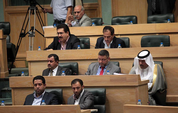 النواب يقر شروط التقاعد المبكر