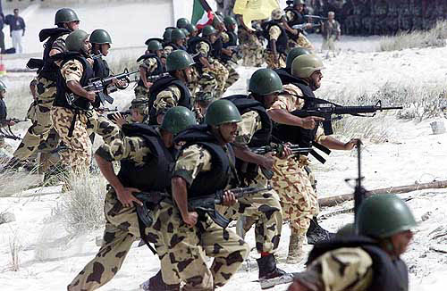 الجيش المصري : قادرون على حسم الموقف في سيناء