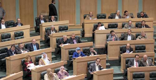النواب يقر آلية توزيع راتب صاحب التقاعد