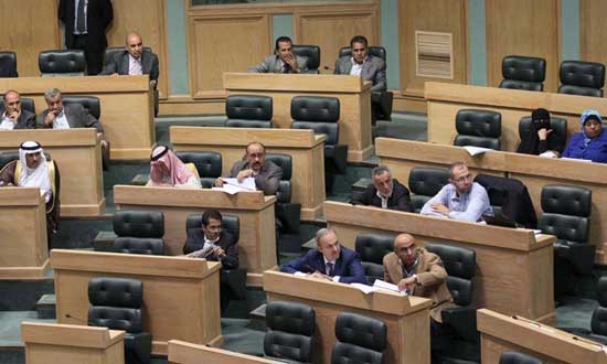 النسور : لا نريد ان نسيطر على اموال الضمان
