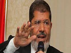 كيف تحقق الاستخبارات المصرية مع مرسي في معتقله؟