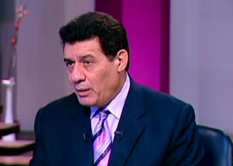 بالفيديو  ..  مذيع مصري للاعبي الأهلي : بتصوموا ليه؟!