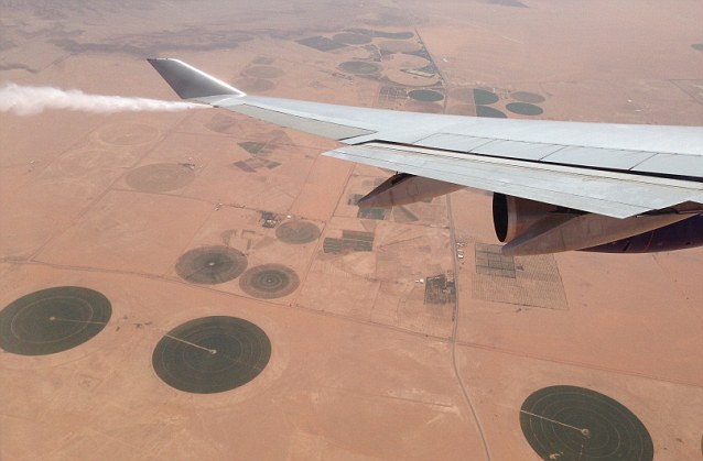بالفيديو  ..  رحلة رعب الطائرة البريطانية في سماء الرياض 
