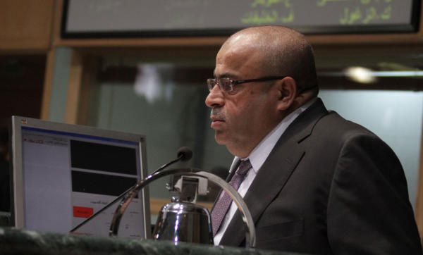 عطية يتبنّى معاهدة وادي عربة