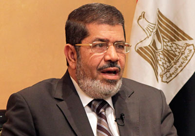 مصر تدرس سحب الجنسية من مرسي
