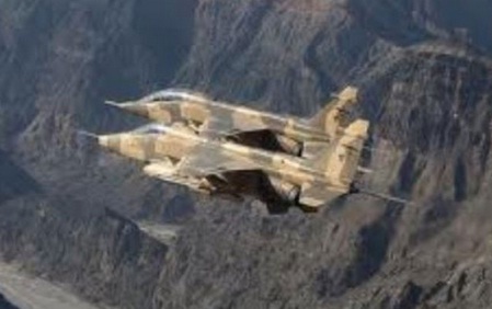 مقتل طيار عماني في حادث بين طائرتين مقاتلتين