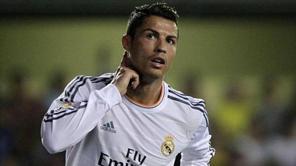 رسميا  رونالدو يمدّد عقده مع ريال مدريد بـ17 مليون سنويا