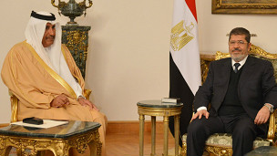  البنك المركزي المصري يعيد ملياري دولار إلى قطر