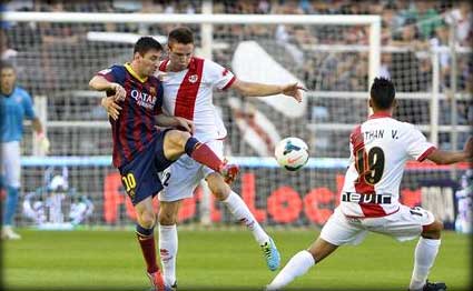 برشلونة يسحق رايو فايكانو بالرباعية