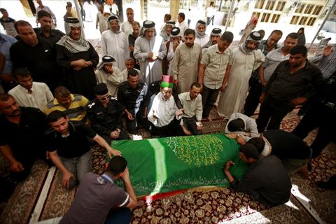 12 قتيلا بهجوم انتحاري على  مجلس عزاء سني ببغداد