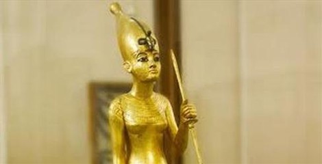 العثور على تمثال ذهب يزن نصف طن في غزة