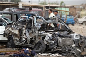 العراق: مقتل 5 أشخاص وجرح 28 بتفجيرين منفصلين