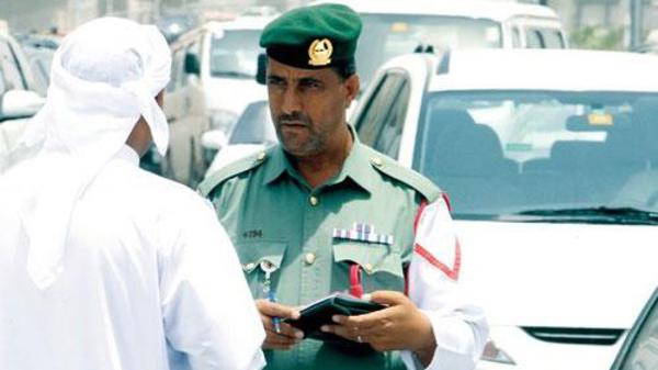 أسوأ 15 سائقاً بدبي ..  ارتكبوا 2884 مخالفة بمليوني درهم