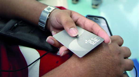 استبدال تذاكر المواصلات العامة بالهواتف الذكية في دبي