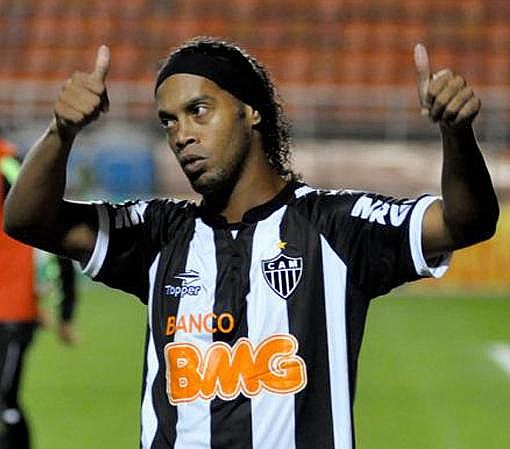 رونالدينيو يغيب عن كأس العالم للأندية 