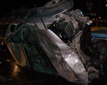 اصابة 6 مواطنين اثر حادث انقلاب سيارة على اتوستراد عمان الزرقاء
