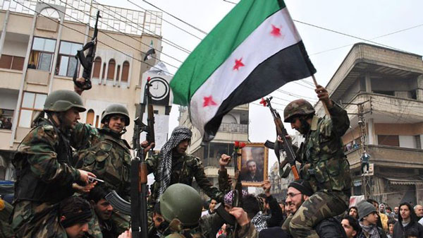 الجيش الحر يتمسك بـالائتلاف كسلطة مدنية تمثل الشعب