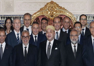 العاهل المغربي يفتتح البرلمان بتشكيلة حكومية جديدة
