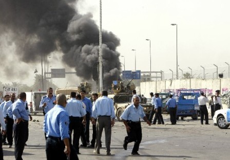 مقتل وإصابة 11 شخصا بانفجار في بغداد