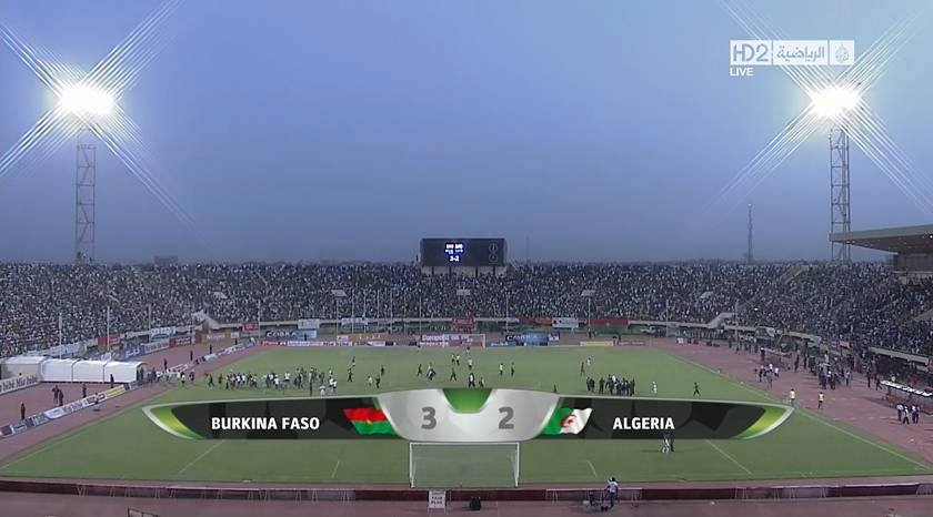 الحكم يقتل فرحة الجزائريين وبوركينا تفوز 2/3