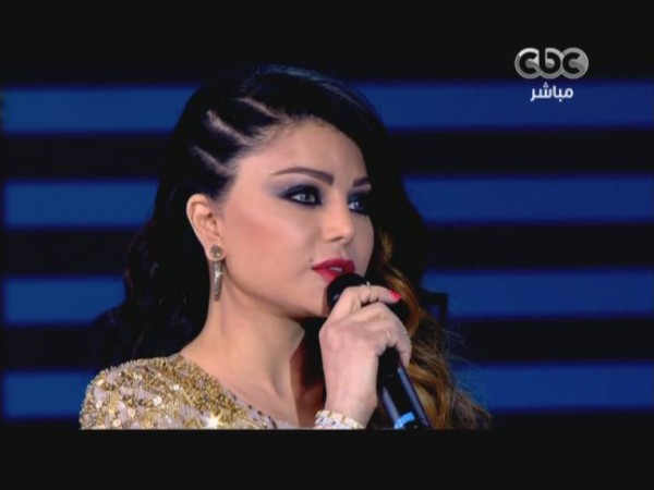 بالفيديو والصور  ..   هيفاء وهبي في اطلالة جريئة