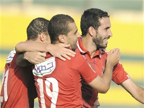 أبوتريكة يعتزل كرة القدم ويشكر الجميع